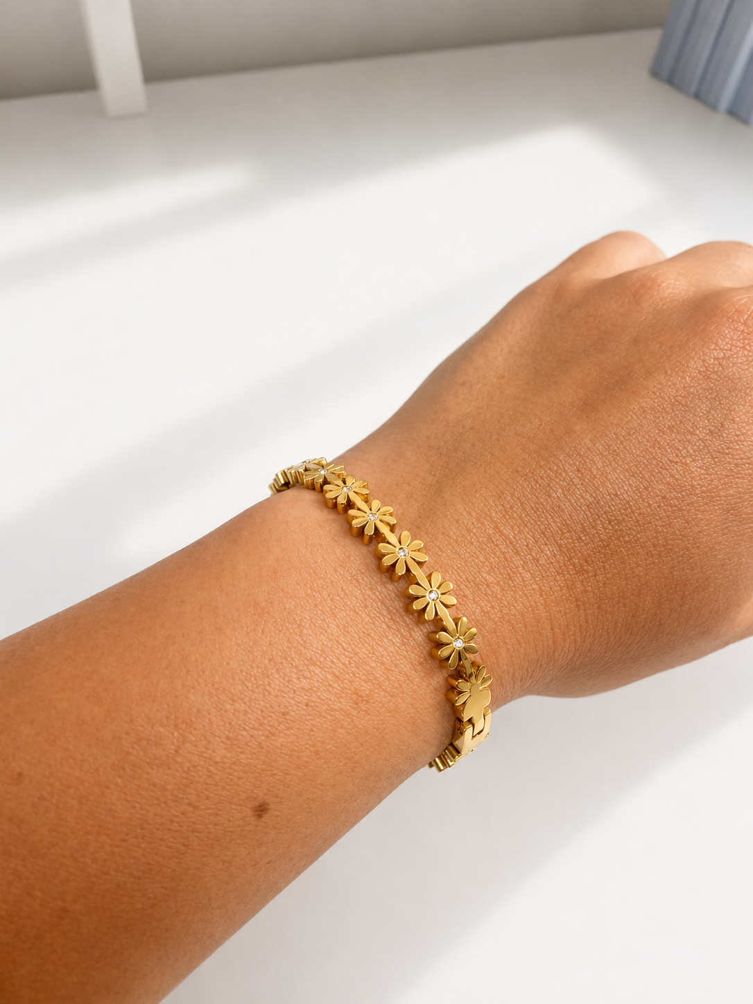 Floral Stainless Steel Bracelet – 18K Gold Plated