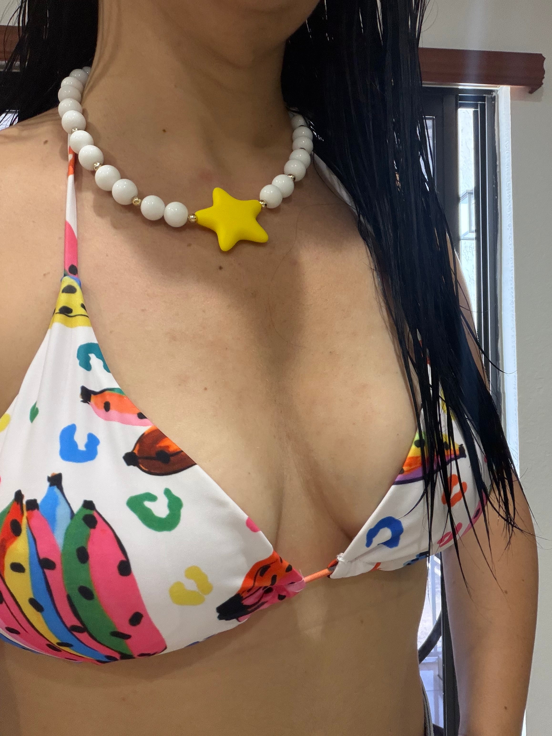 Ball and star necklace