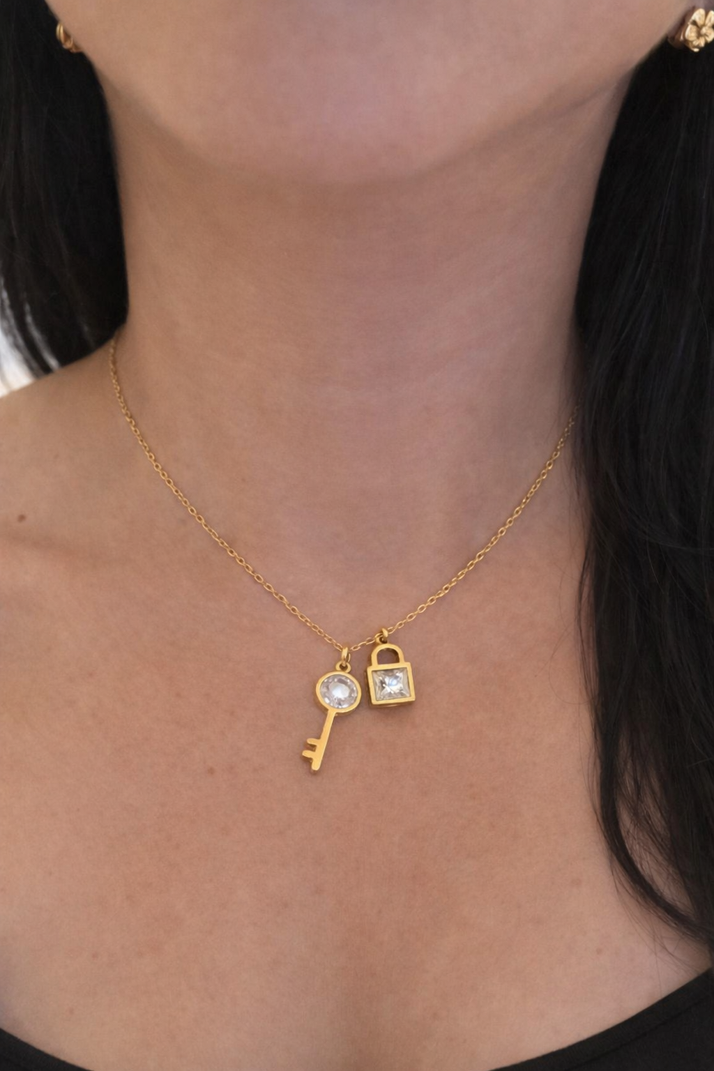 18k Gold Plated Key Lock with White Diamond Accessory Necklace