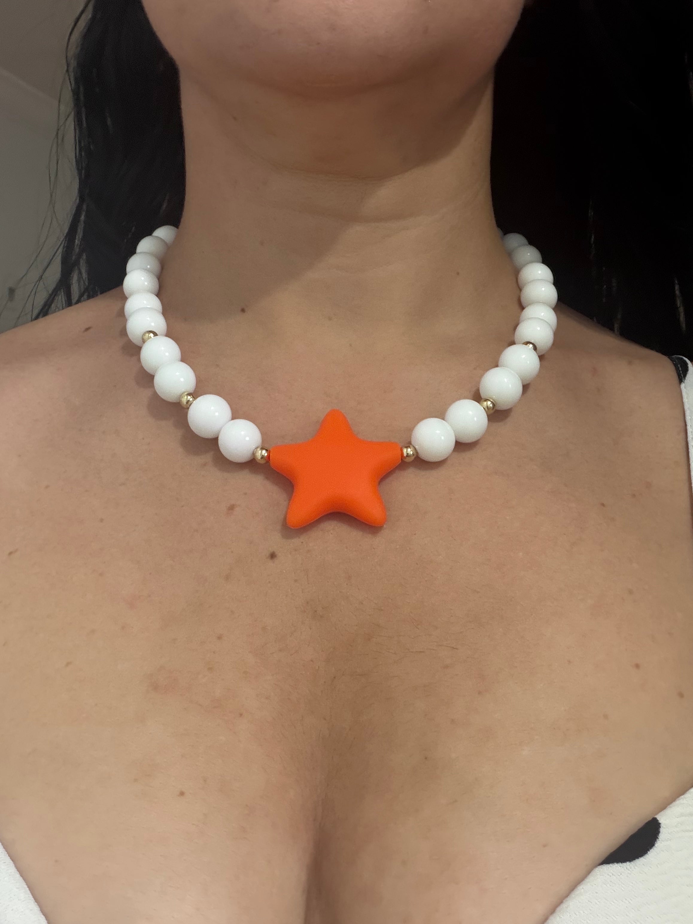 Ball and star necklace