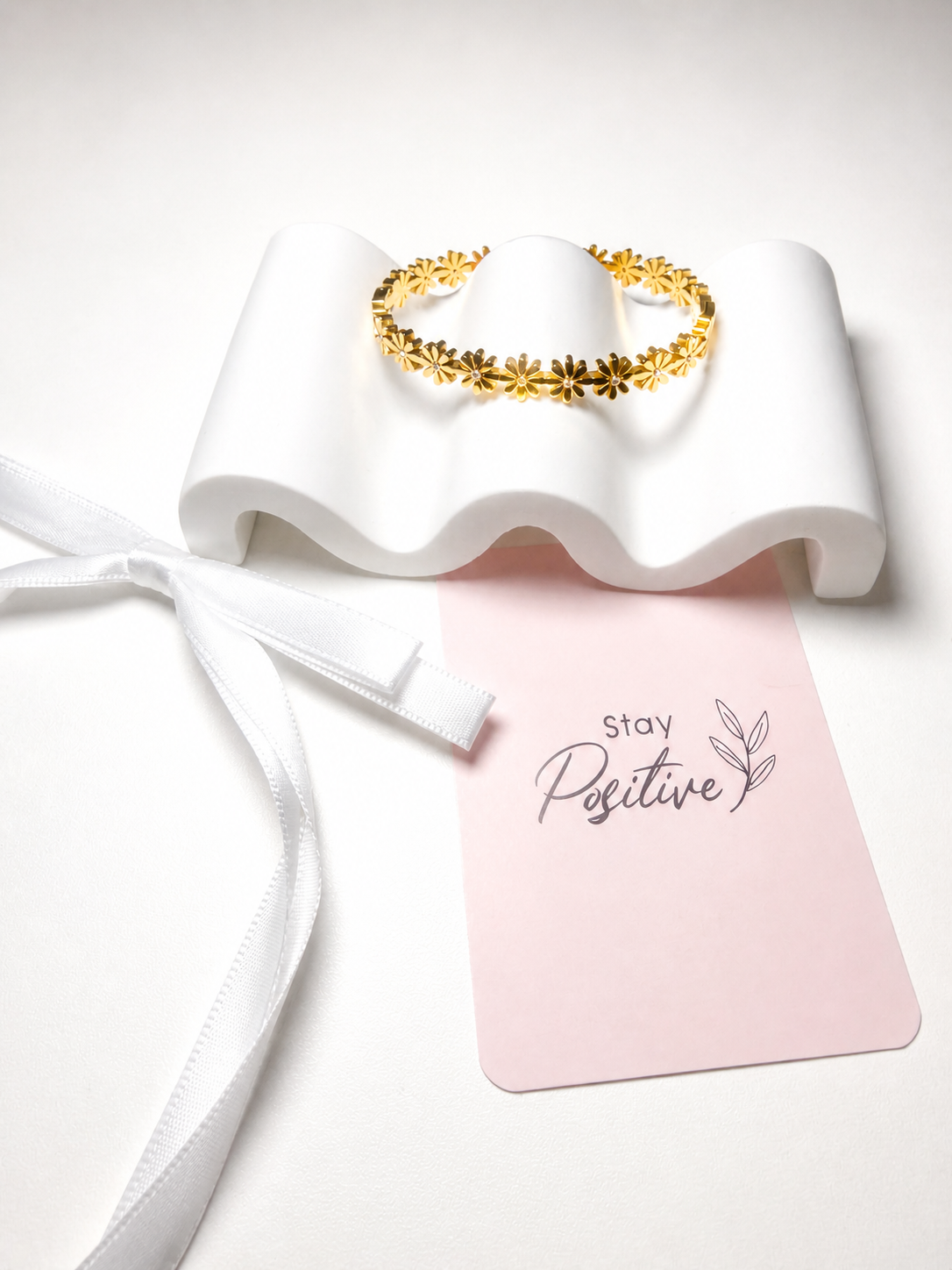 Floral Stainless Steel Bracelet – 18K Gold Plated