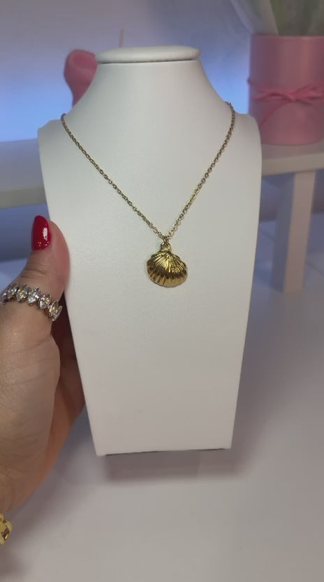 Seashell Necklace, 18K Gold Plated Steel